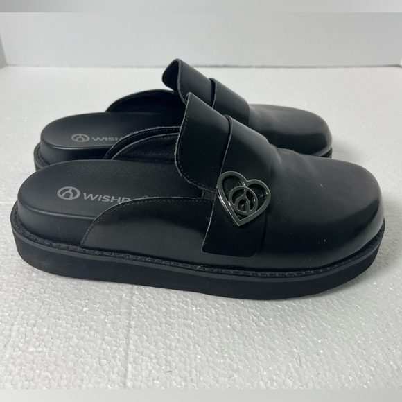 Wishbone Shoes - WISHBONE Black Faux Leather Heart Buckle Platform Mule Shoes Women's 7M